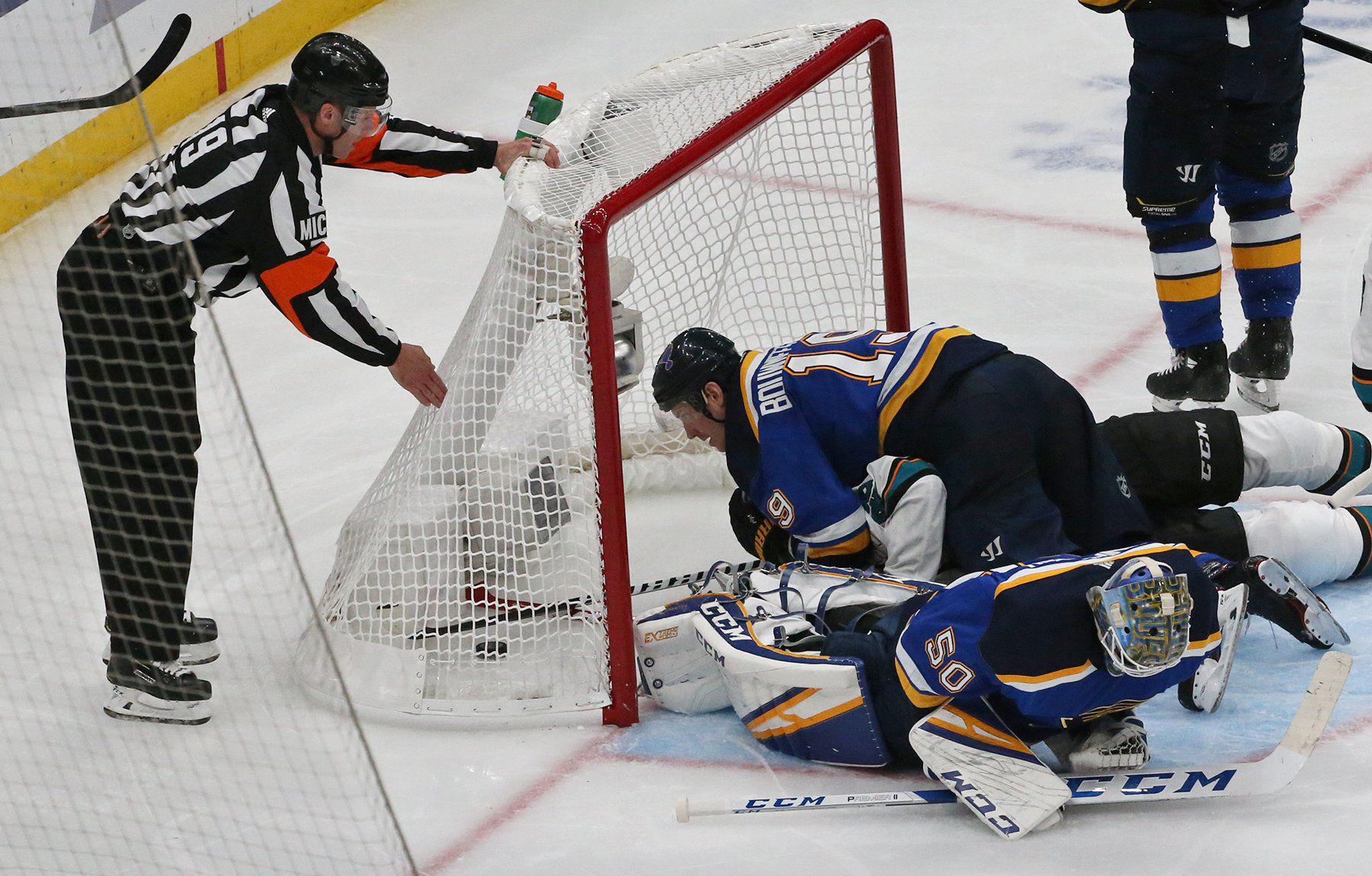 Blues and Sharks skate in game 4 of the semifinals